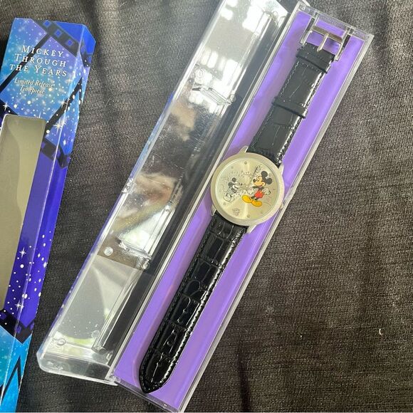 NIB Vintage Disney Mickey Mouse Through the Years Limited Release Quartz Watch - Picture 2 of 8